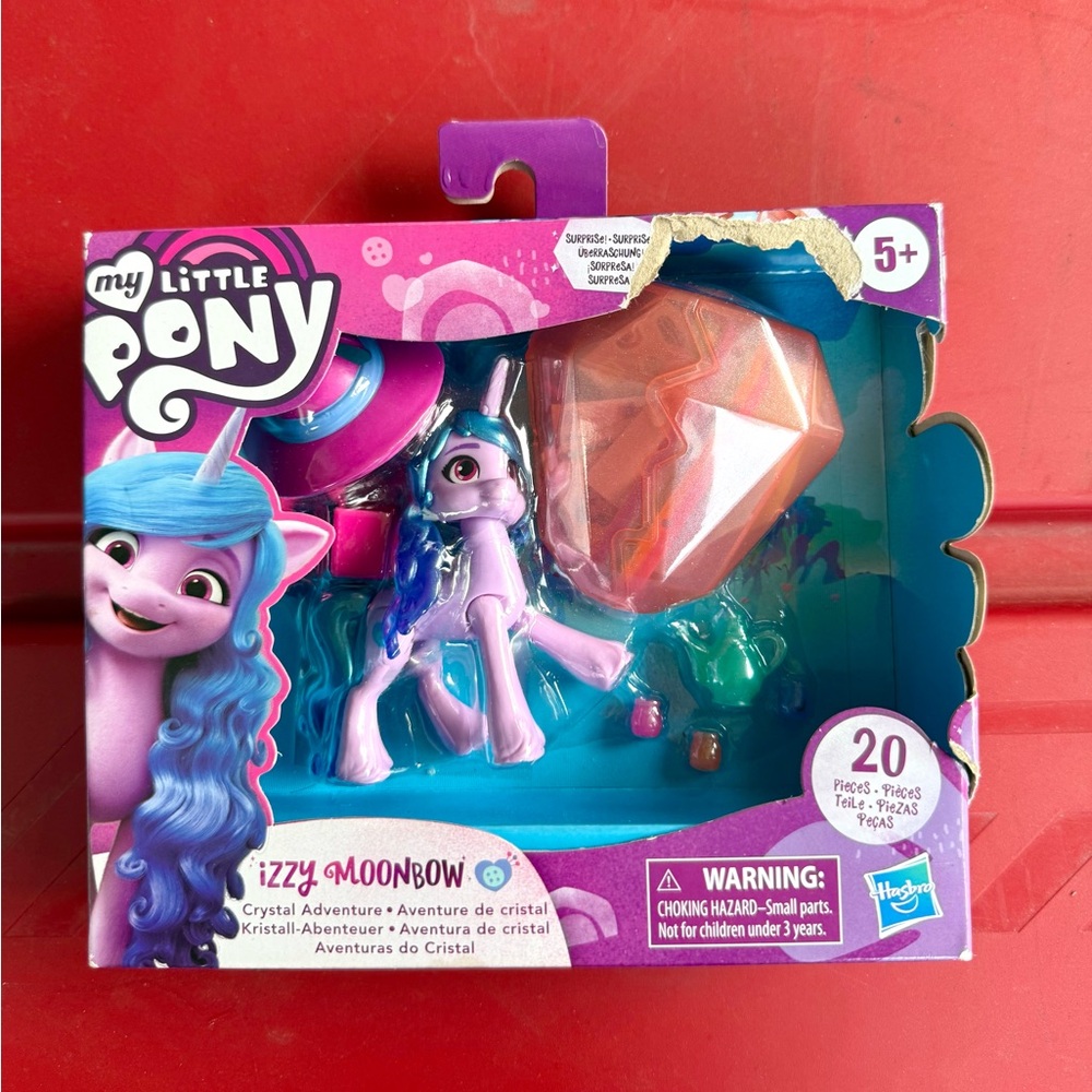 My Little Pony Izzy Moonbow Play Collectible